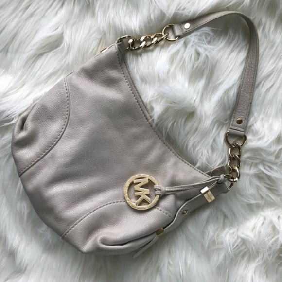 MICHAEL Michael Kors Handbags - MICHAEL Michael Kors : cream leather handbag